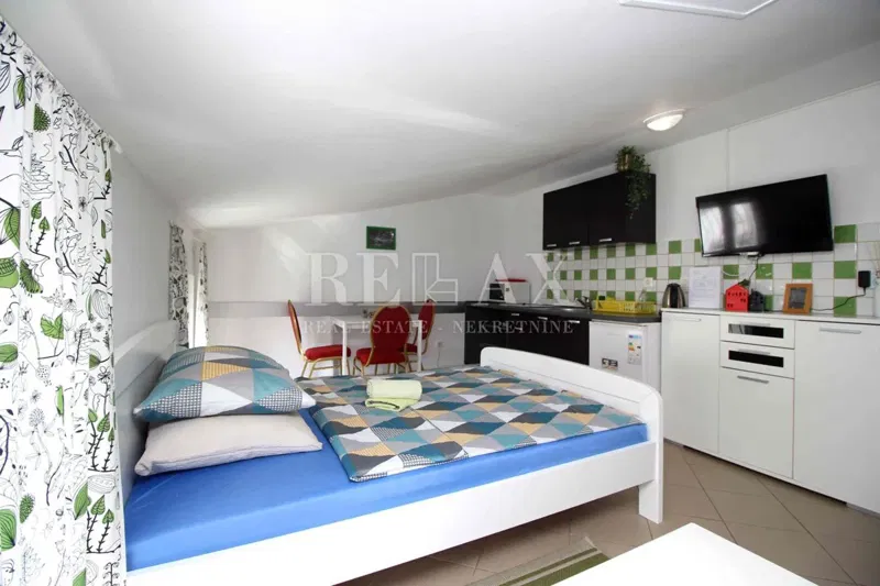 Crikvenica - Three apartments in the city center – 2