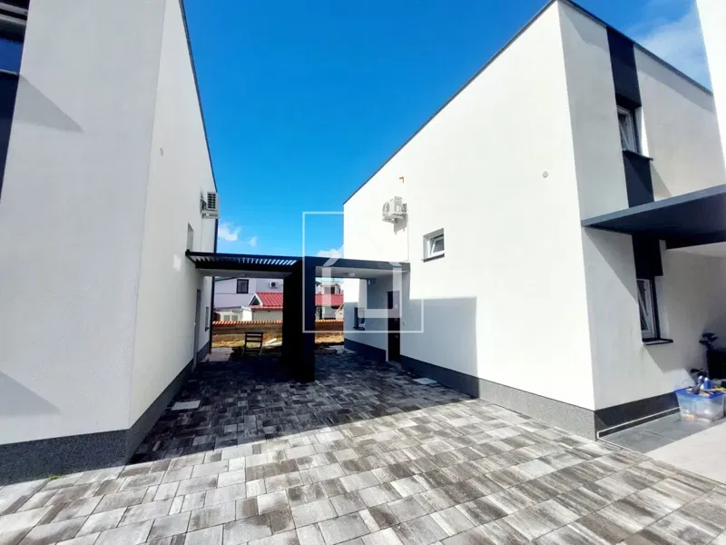 Casa Medulin, ausgezeichnete Lage, neues Gebäude. Haus mit 4 Schlafzimmern und 4 Bädern!! – 3