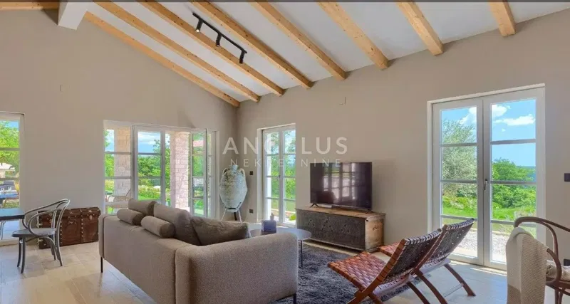 Istria, Tinjan area – beautiful Istrian villa with swimming pool, 160 m²