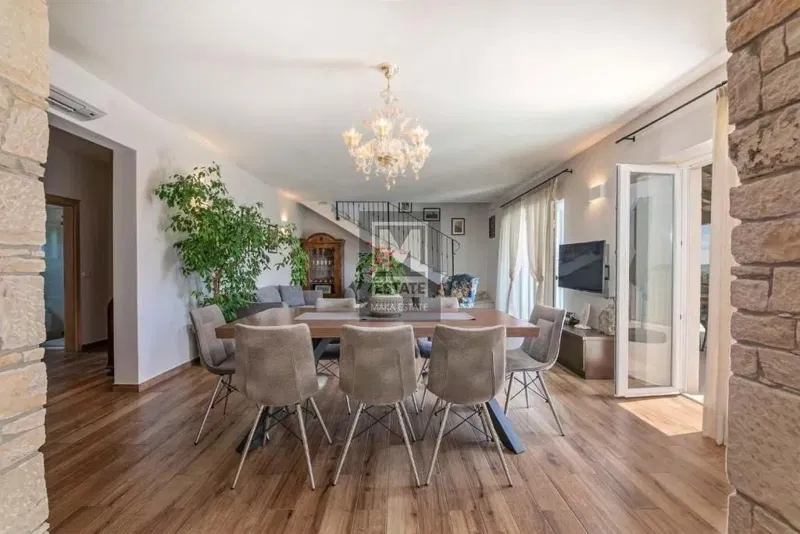 Poreč, surroundings, luxury, villa with pool and sea view! – 3