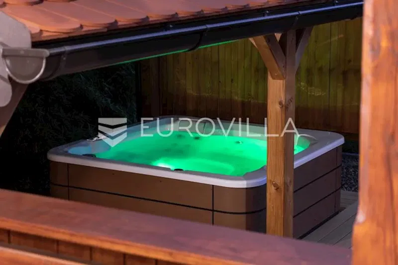 Velika Gorica, a luxurious house with a jacuzzi and 4 parking spaces – 3