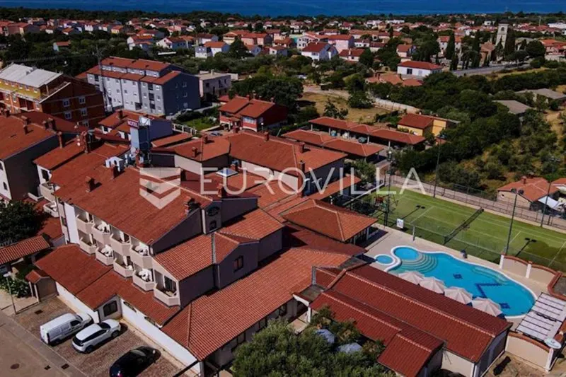 Casa Peroj – 2