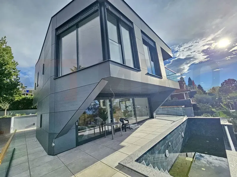 Njivice, new designer-designed and modernly built villa 50 m from the sea, SALE! – 2