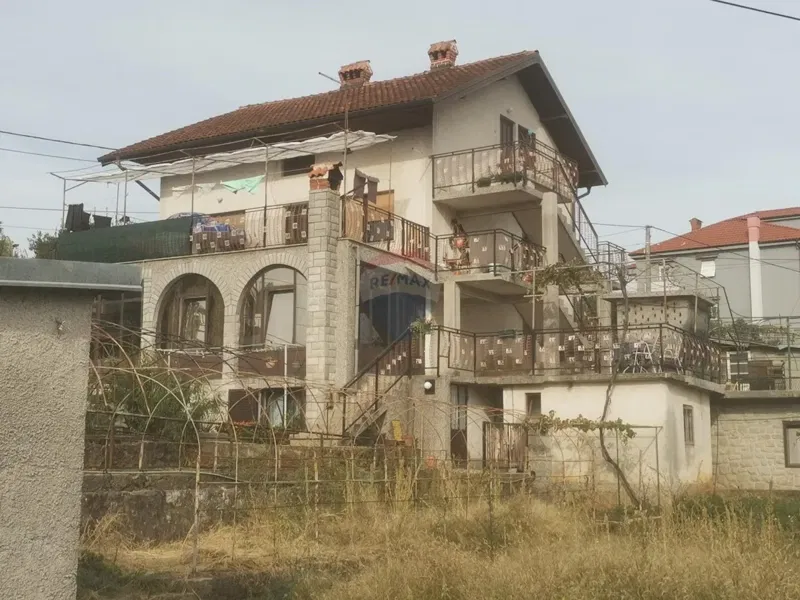 Дом Grbci, Rijeka, 395,60m2 – 2