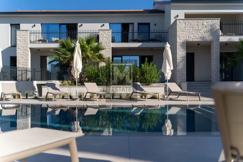 Poreč, surroundings, Luxury villa with pool – 2