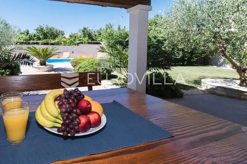 Istra, Medulin, a beautiful detached house on a landscaped garden with a swimming pool – 3