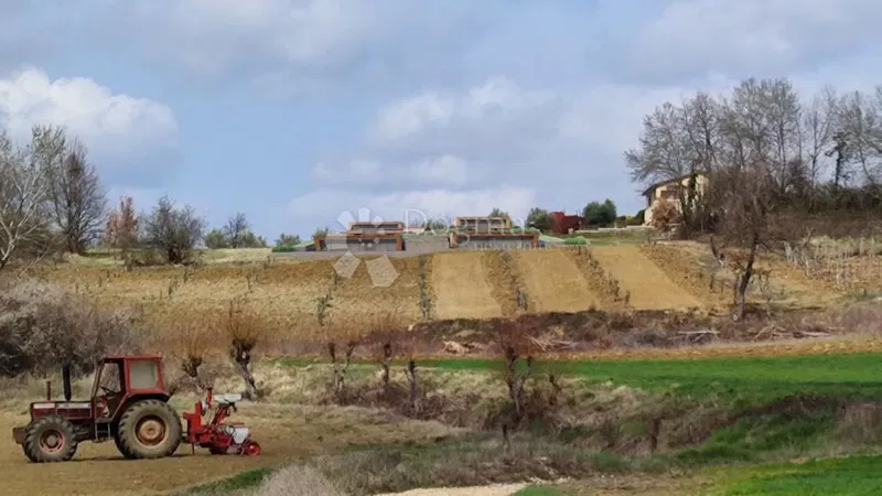 PROGETTO CON PERMESSO DI COSTRUZIONE PER LA COSTRUZIONE DI 4 VILLE – 2