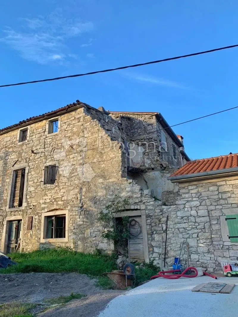 INVESTIRE, RICOSTRUIRE E GUADAGNARE – 3