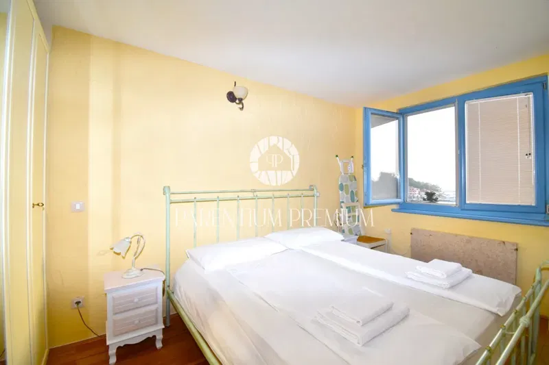 Comfortable apartment with a fantastic view of the sea and the city – 2