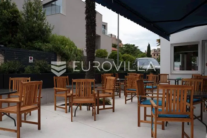 Rovinj: Premium 20-Room Boutique Hotel, 900 m², Renovated 2022 – 3