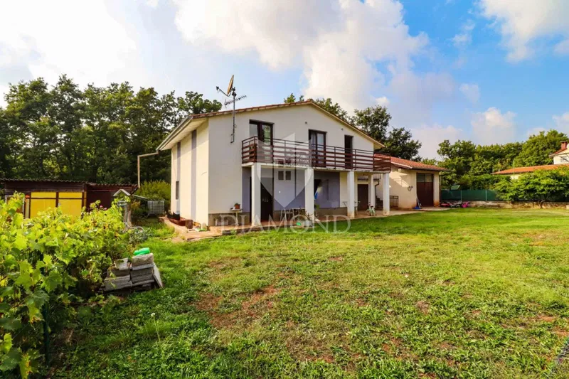 Poreč, surroundings, house with a spacious garden in a quiet place! – 2