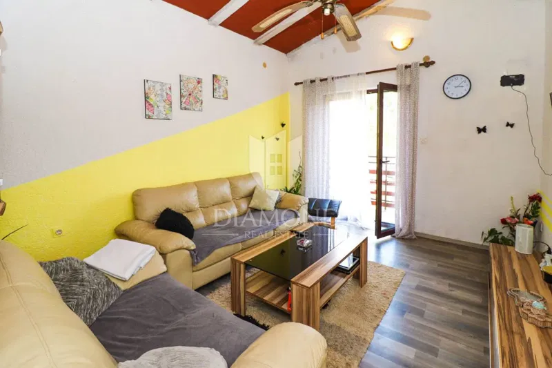 Poreč, surroundings, house with a spacious garden in a quiet place! – 3