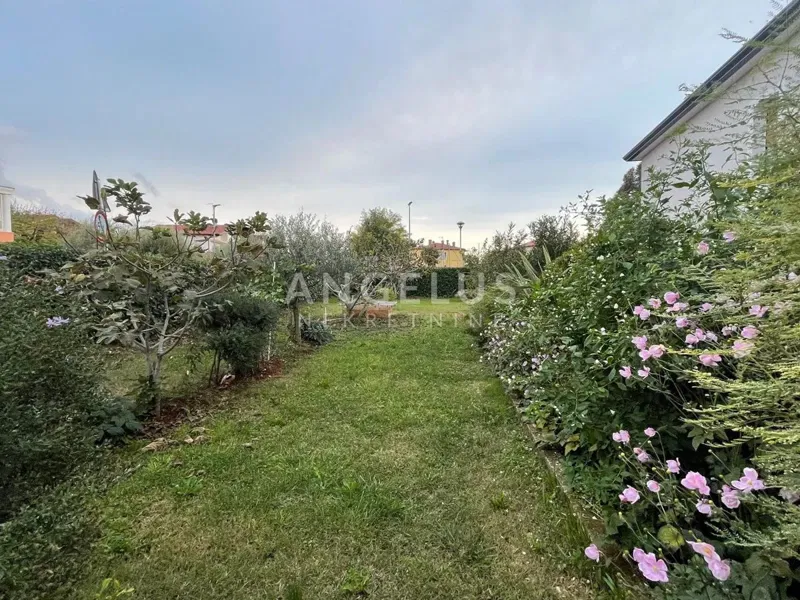 Istria, Umag, house for sale with big garden – 2