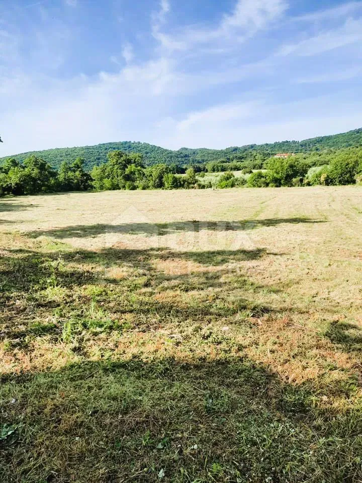 ISTRIA, LABIN - Spacious agricultural land in an interesting location – 2
