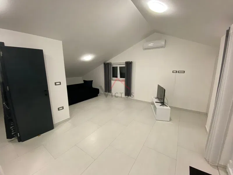 BRIBIR - 2 camere da letto, appartamento con terrazzo, 75 m2 – 2
