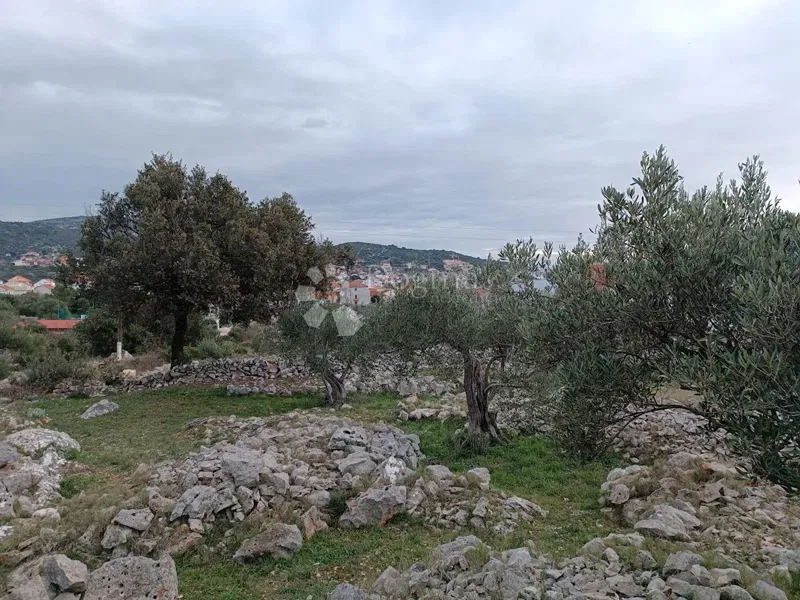 Land Vinišće, Marina, 1.123m2 – 3