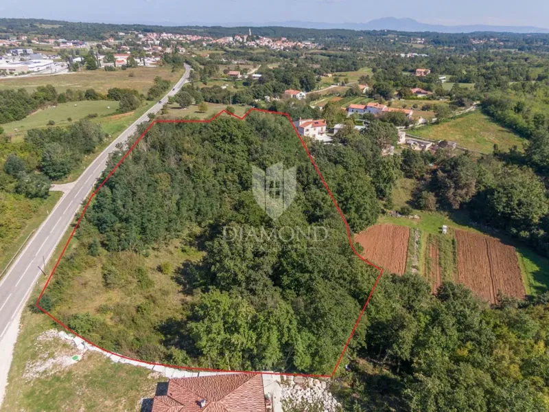 Žminj, spacious building plot not far from the center – 2