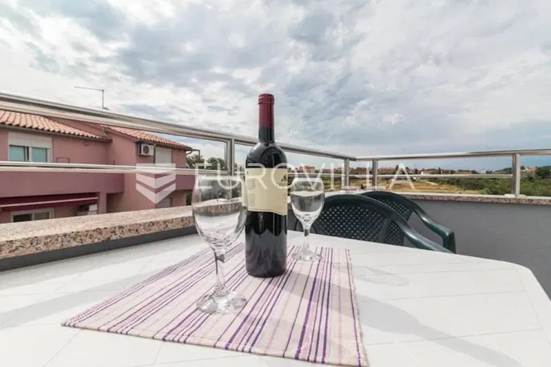 Pula, Valdebek - Modern House with Four Apartments and Established Tourist Rental – 2