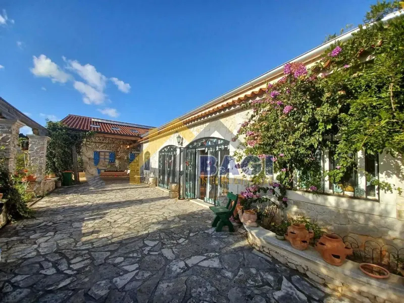 Casa Vodice, 295m2 – 2
