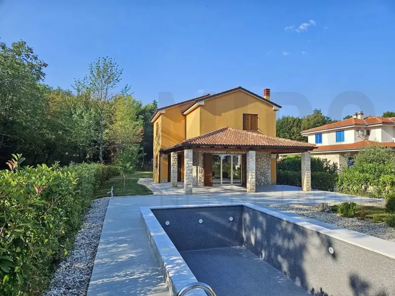 Uvala Soline, detached house with pool and garden, SALE! – 2