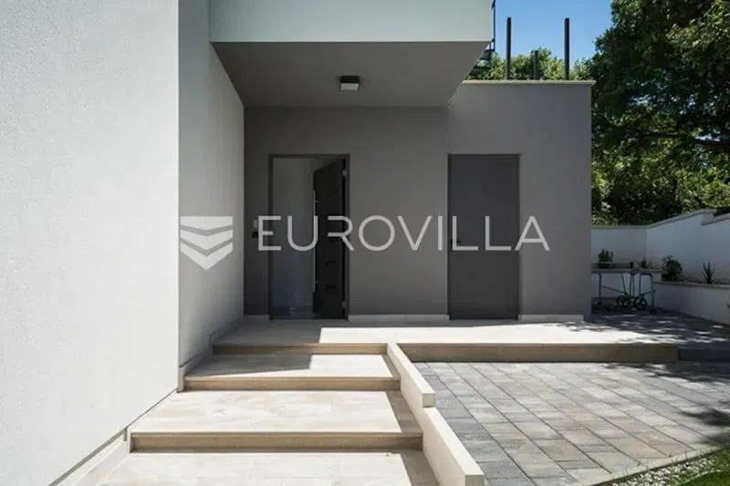 Istria, Rakalj, a beautiful villa with a view of the Raška bay 270 m² – 3