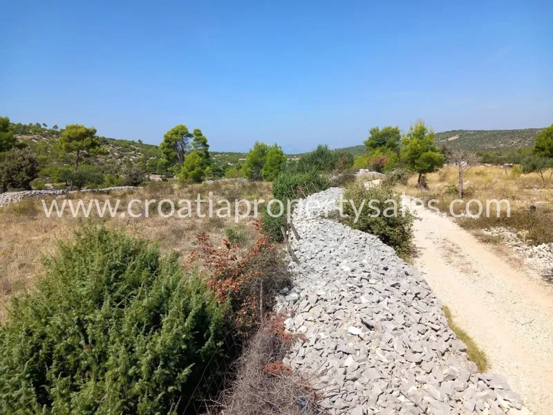 Terreno Brač – 2