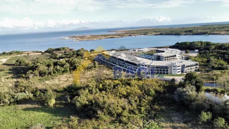 EXCLUSIVE - land in a unique location! – 3