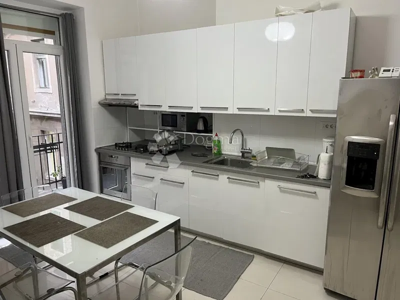 Flat Centar, Rijeka, 155m2 – 2