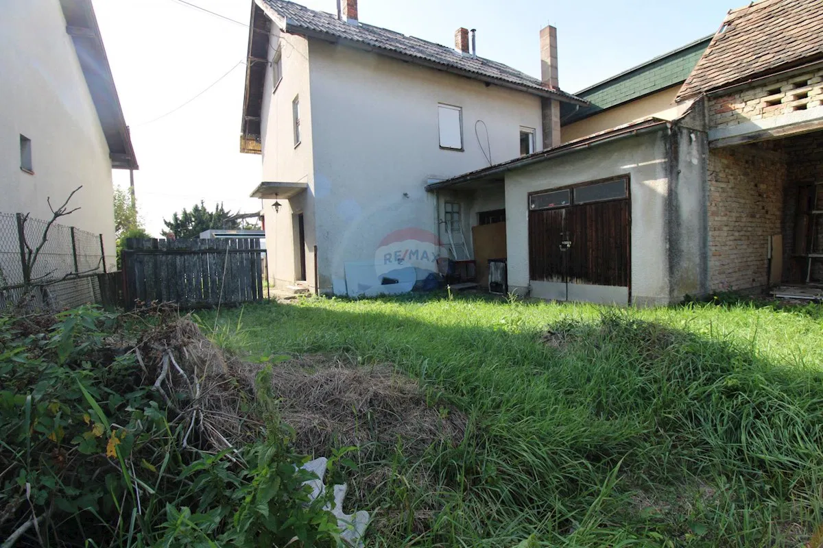 Sisak, Lekenik, kuća za renovaciju