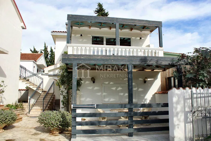 Hiša Srima – 3
