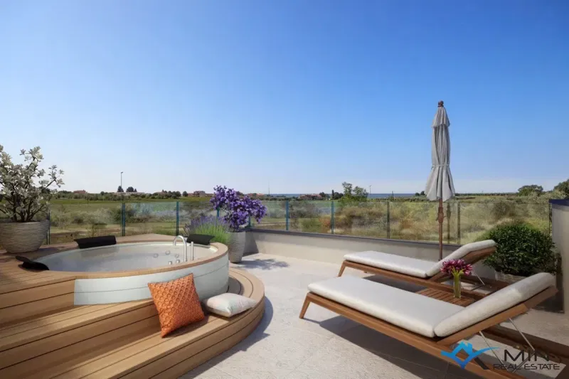 Moderna casa bifamiliare con terrazza sul tetto - Cittanova – 2