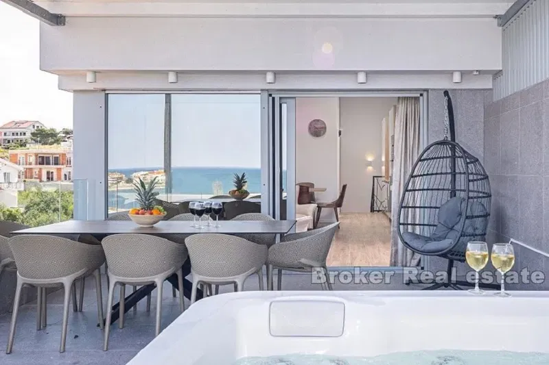 Apartment first row to the sea – 2