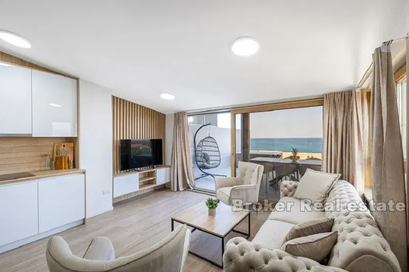 Apartment first row to the sea – 3
