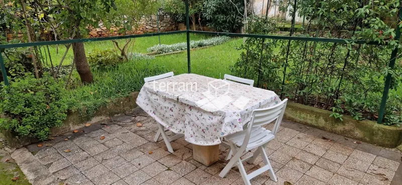 Istria, Pula, Kaštanjer, house 170m2 with two apartments, garden 359m2 #sale – 2