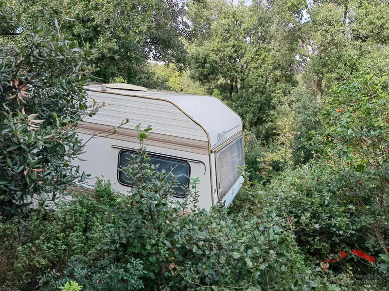Kavran, agricultural land with a caravan – 2