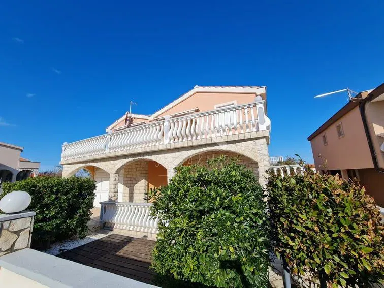 House Vir, 246m2 – 2