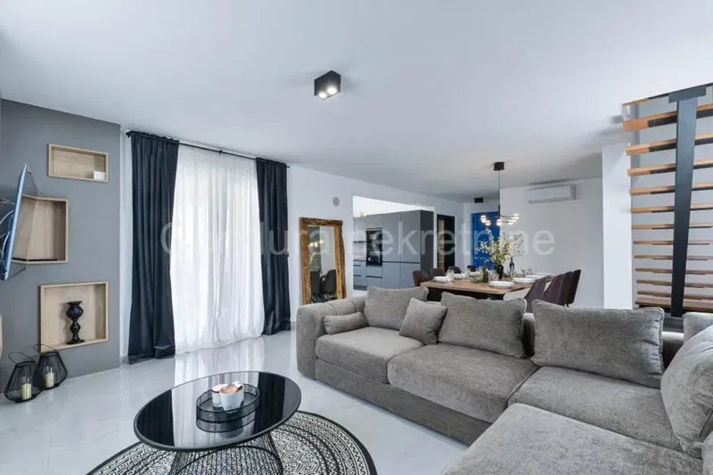 Beautiful decorated holiday home in Privlaka – 2