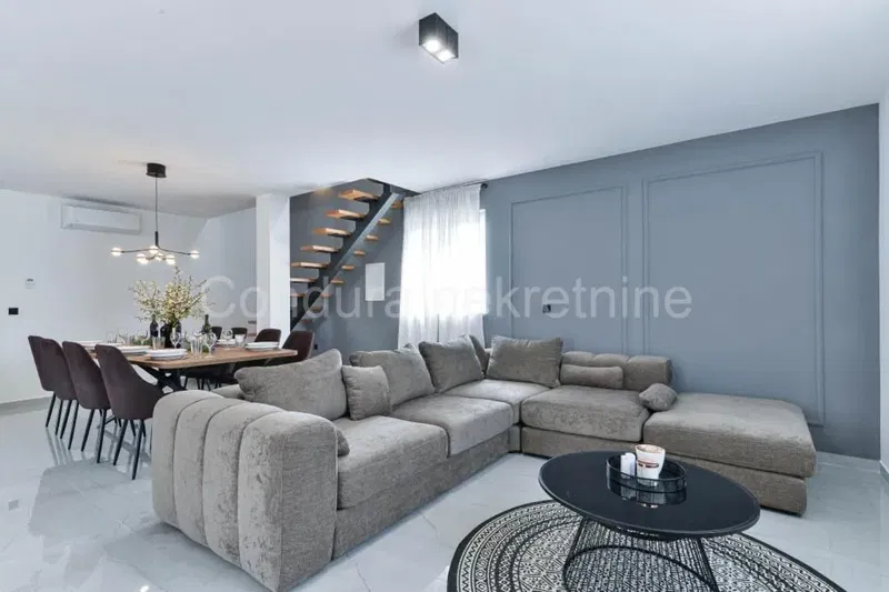 Beautiful decorated holiday home in Privlaka – 3