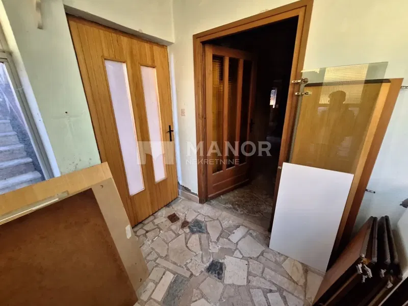 Flat Pobri, Opatija - Okolica, 94m2 – 2