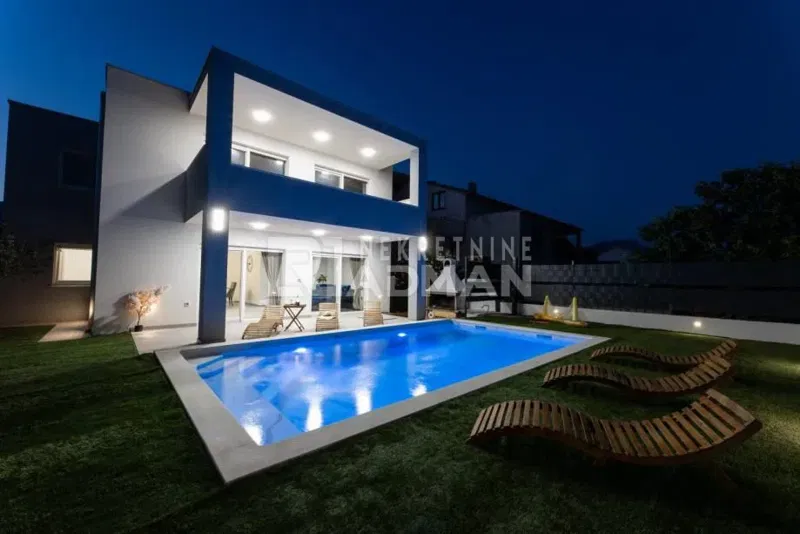 Casa Kaštel Novi – 3