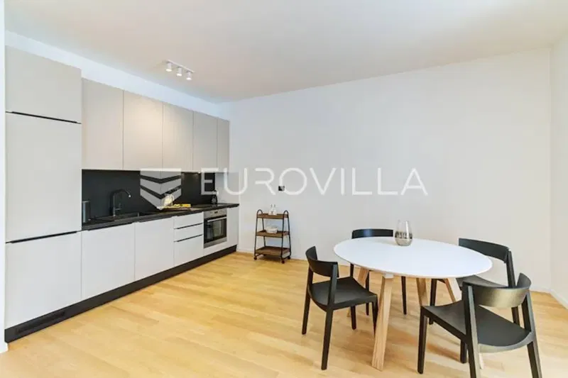 Opatija, Volosko, luxurious two-bedroom apartment in the first row to the sea, NKP 68,19 m2 – 3