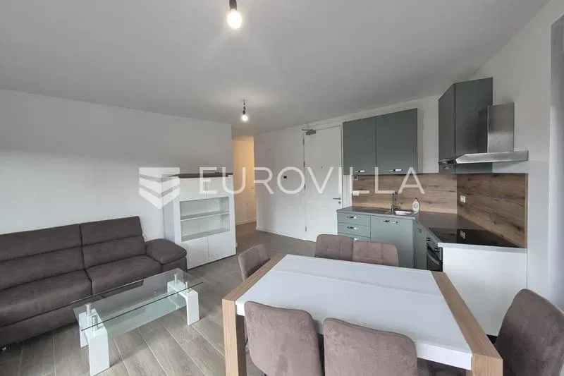 Istria, Poreč, two-room apartment 300m from the sea – 3