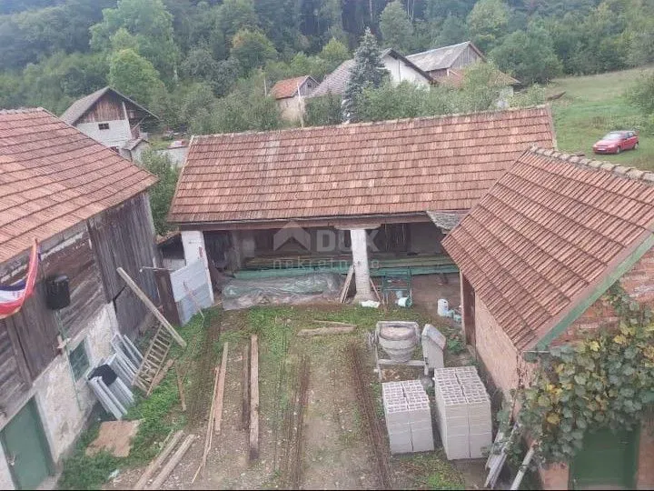 OTOČAC, BRINJE - Dom w fazie Roh-Bau z ogrodem o powierzchni 42 800 m2 – 2