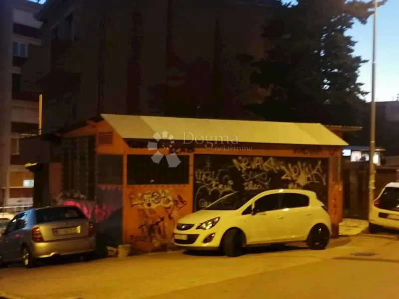 Locale commerciale Podmurvice, Rijeka, 50m2 – 2