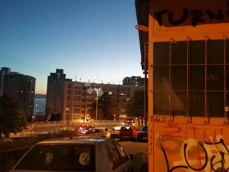 Business premise Podmurvice, Rijeka, 50m2 – 2