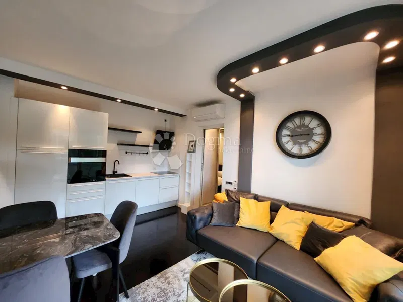 Flat Opatija, 52m2 – 3
