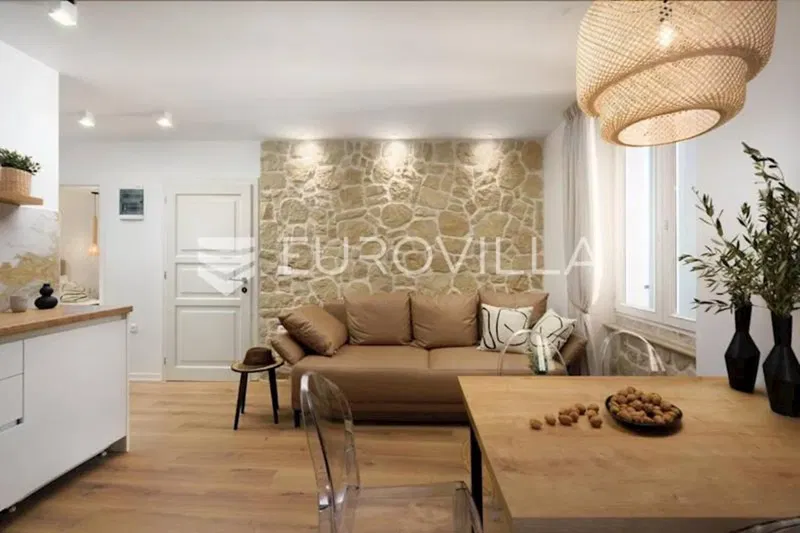 Byt Rovinj – 3