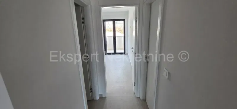 Čiovo, Okrug.G., 2-bedroom apartment 90m2, sea view, garage p.m. – 3