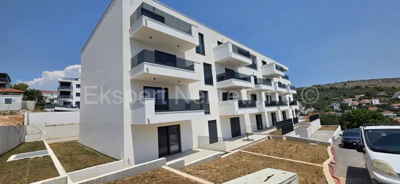 Čiovo, Okrug.G., 2-room apartment 90m2, ground floor, sea view, new construction – 3
