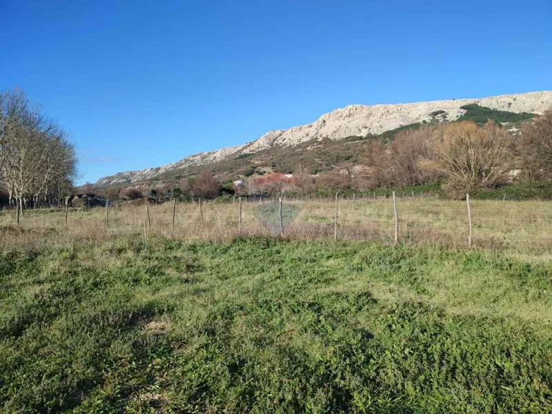 Terreno non edificabile Baška, 615m2 – 2